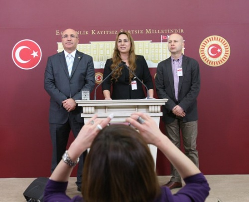 Haber | Arınç: Transları Meclis kürsüsüne çıkarmak cesaret ister