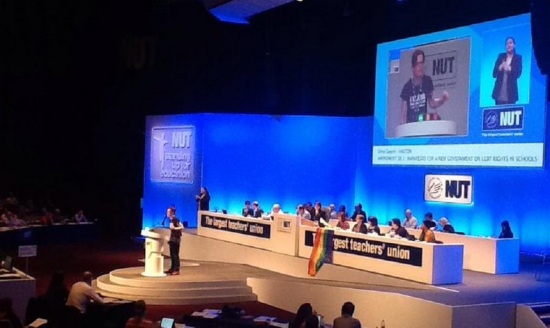 Haber | “Okullarda eşcinsel ilişkiler de öğretilsin”