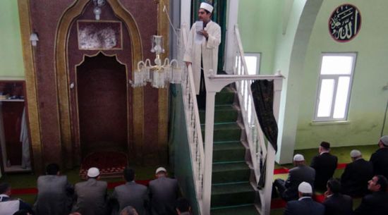 Haber | “Eşcinsel vaazı” camiye yardımı kestirdi