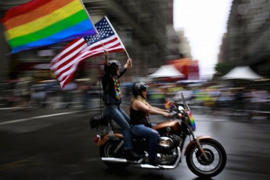 Haber | Mississippi’de emsal karar: ABD’de eşcinsel çiftler evlat edinebilecek