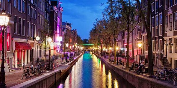 Haber | AMSTERDAM BELEDİYESİ MEĞER EŞCİNSELLERİ FİŞLEMİŞ VE İŞ VERMEMİŞ