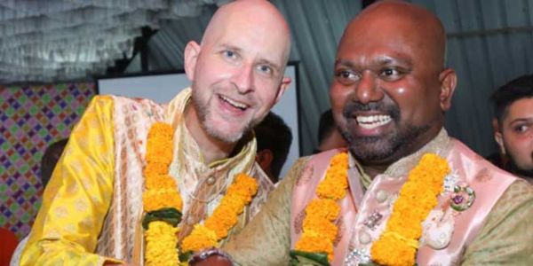 Haber | İŞTE MUMBAİ’DEKİ İLK EŞCİNSEL DÜĞÜNÜ